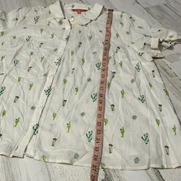 Modcloth White Cactus Print Button Down Shirt Size 2X - Picture 11 of 11